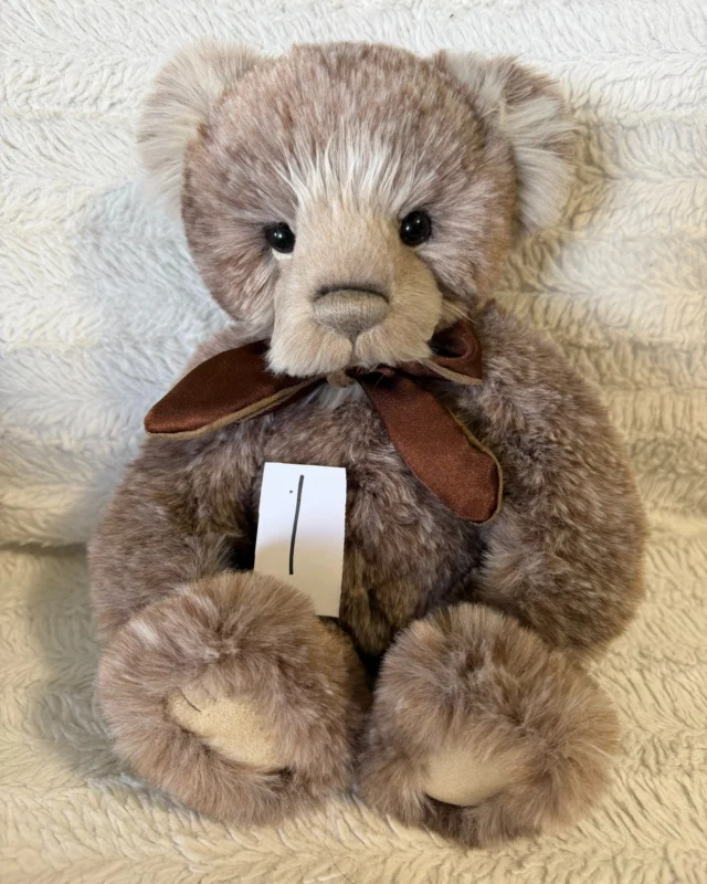 Charlie Bears Collection - Keeper of the Bears